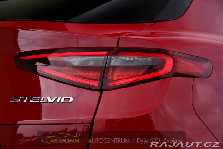 Alfa Romeo Stelvio 2.0 Q4 VELOCE 2017