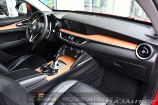 Alfa Romeo Stelvio 2.0 Q4 VELOCE 2017