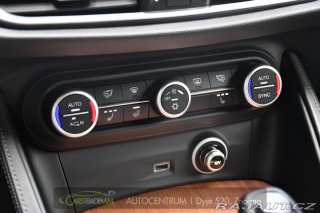 Alfa Romeo Stelvio 2.0 Q4 VELOCE 2017