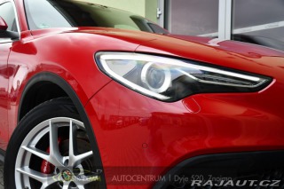 Alfa Romeo Stelvio 2.0 Q4 VELOCE 2017