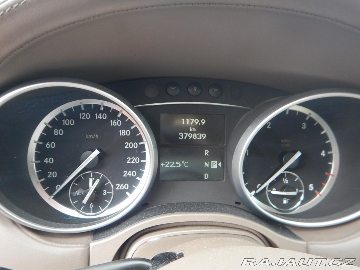 Mercedes-Benz GL 450 CDI 4MATIC, ČR, 7 MÍS 2010