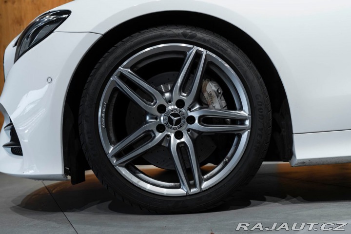 Mercedes-Benz E 2017