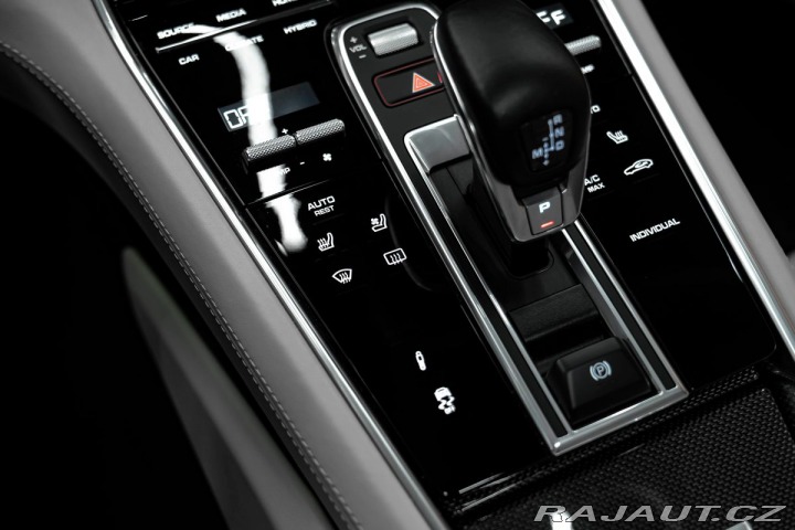 Porsche Panamera Turbo S E-hybrid 2018