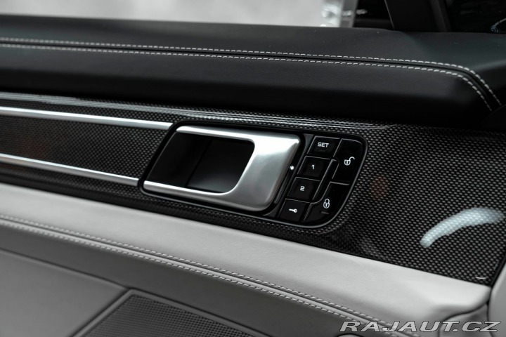 Porsche Panamera Turbo S E-hybrid 2018
