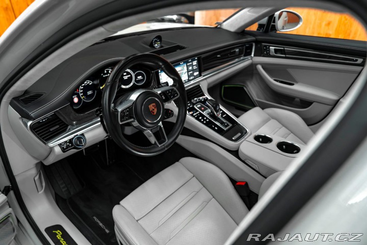 Porsche Panamera Turbo S E-hybrid 2018