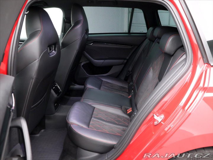 Škoda Octavia 2,0 TSI 180kW DSG CZ RS L 2023