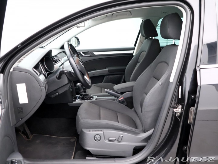 Škoda Superb 2,0 TDI 125kW DSG Navi Xe 2014