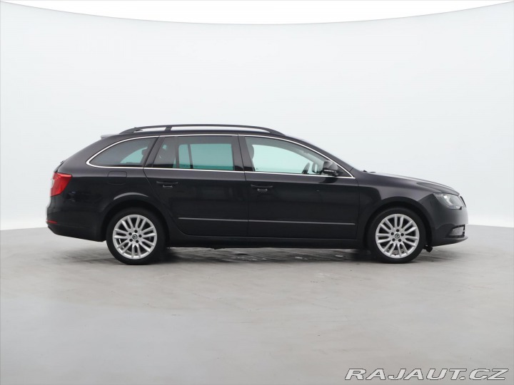 Škoda Superb 2,0 TDI 125kW DSG Navi Xe 2014
