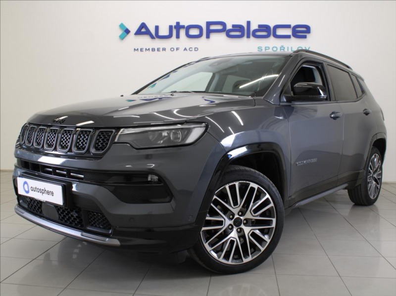 Jeep Compass 1,5 Turbo Hybrid Summit 3