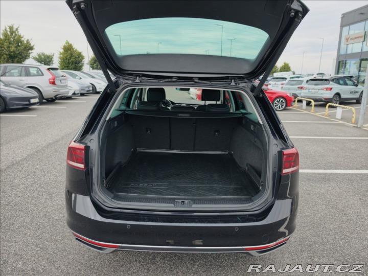 Volkswagen Passat 2,0 Variant TDI DSG Elega 2020