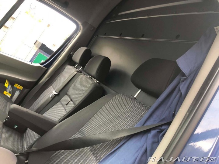 Mercedes-Benz Sprinter  2011