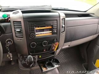 Mercedes-Benz Sprinter  2011