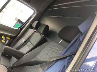 Mercedes-Benz Sprinter  2011
