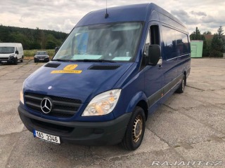 Mercedes-Benz Sprinter  2011