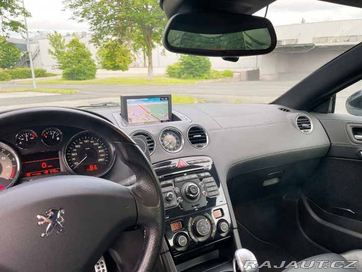 Peugeot RCZ 1,6   200 THP • 2011 • ma 2010