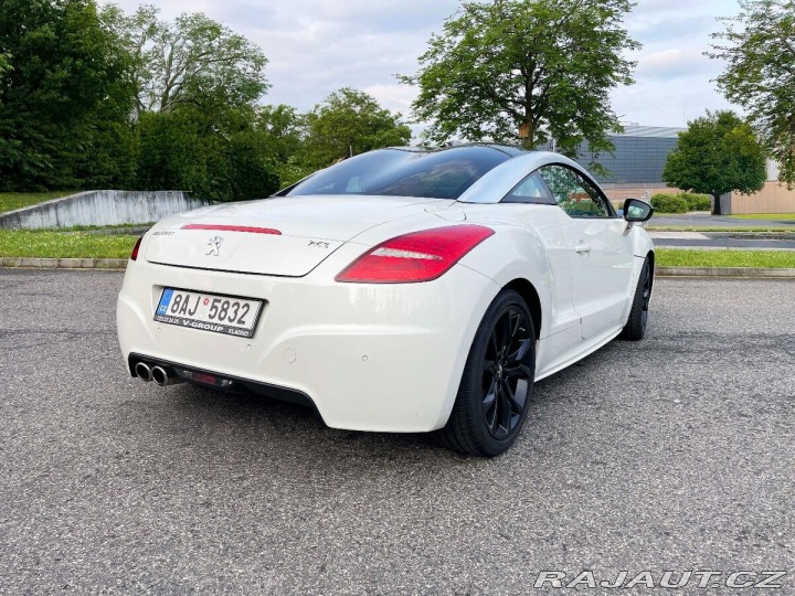 Peugeot RCZ 1,6   200 THP • 2011 • ma 2010