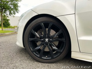 Peugeot RCZ 1,6 200 THP • 2011 • ma 2010