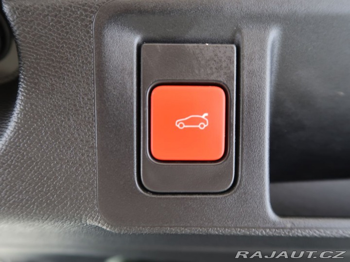 Peugeot 308 1.2,PureTech,96KW,Automat 2024