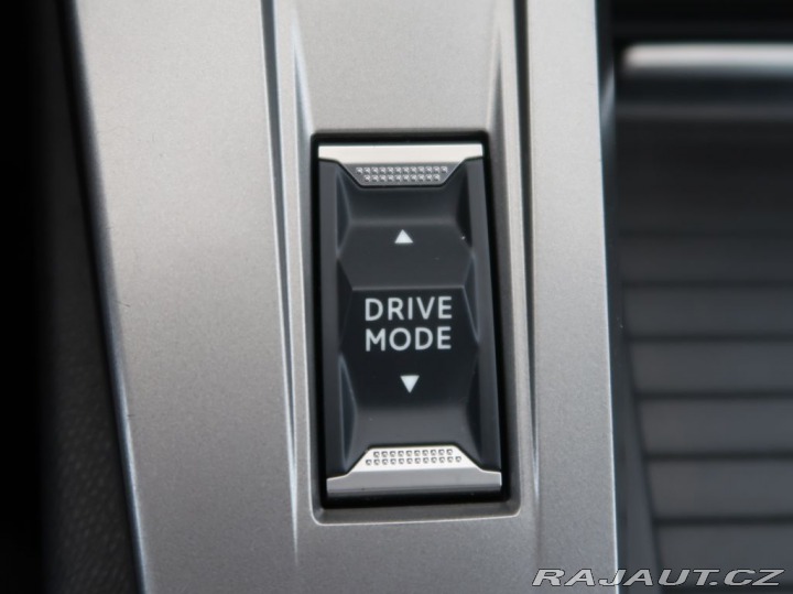 Peugeot 408 Allure,Hybrid,Automat,DPH 2025