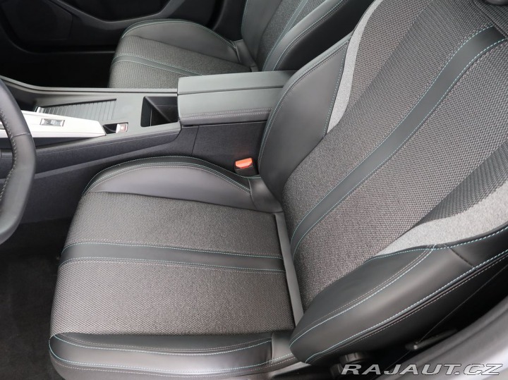Peugeot 408 Allure,Hybrid,Automat,DPH 2025
