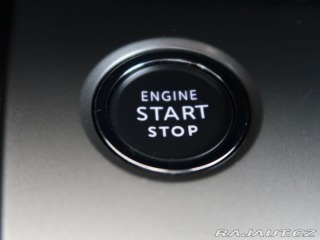 Peugeot 408 Allure,Hybrid,Automat,DPH 2025