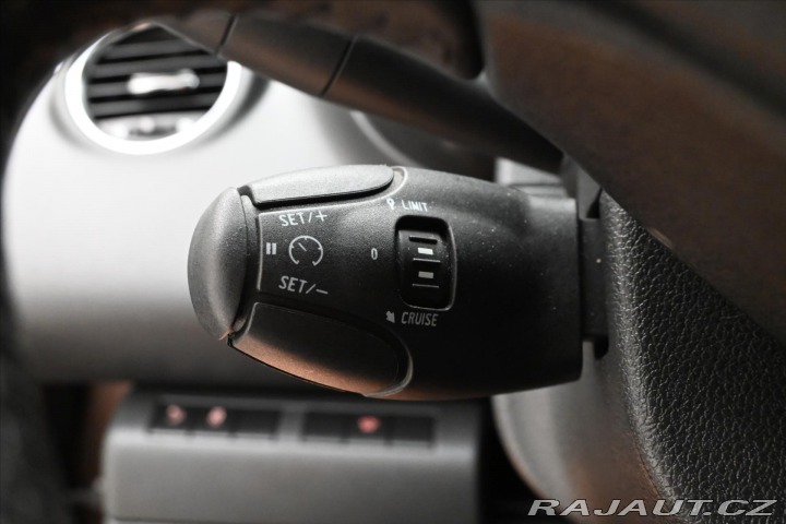Peugeot 3008 1,6 HDI 88 kW AT tažné Zá 2016