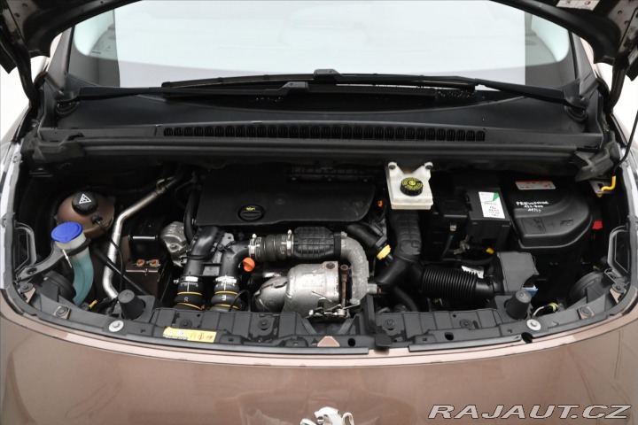 Peugeot 3008 1,6 HDI 88 kW AT tažné Zá 2016