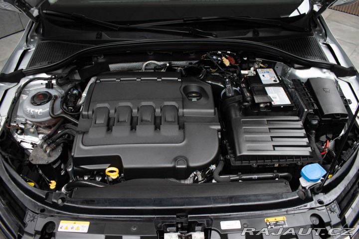Škoda Octavia 1.6 TDI*85kW*STYLE*DPH* 2020