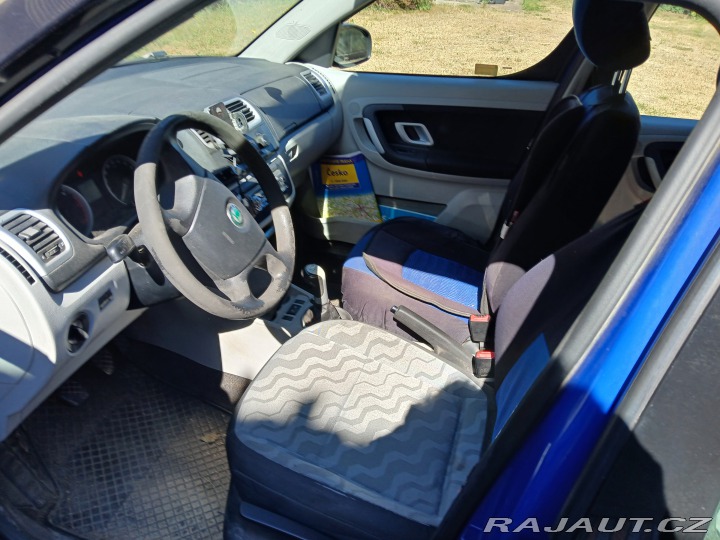 Škoda Roomster 5J 2007