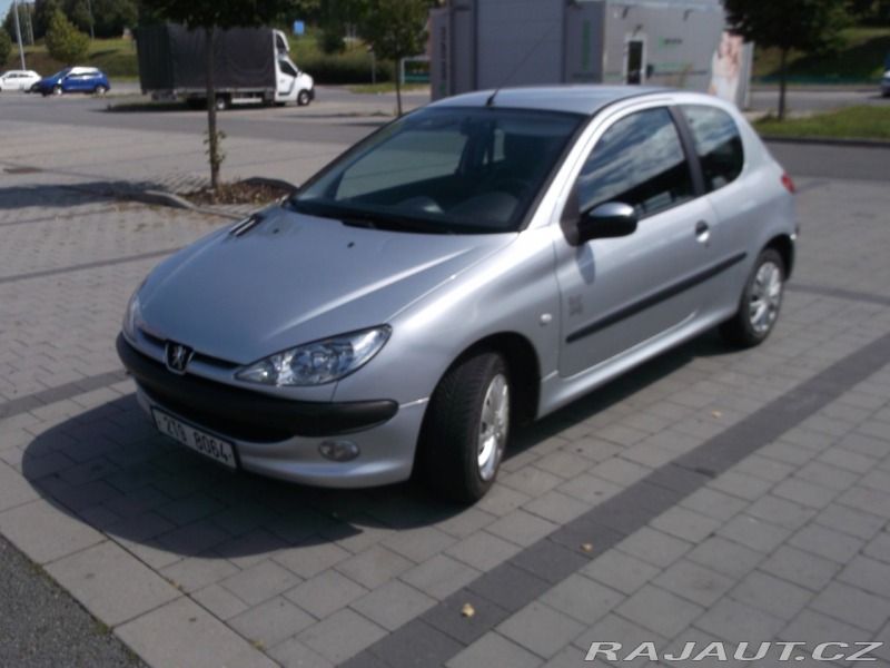 Peugeot 206 1,1