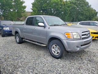 Toyota Tundra CREW CAB SR5 4WD 2004