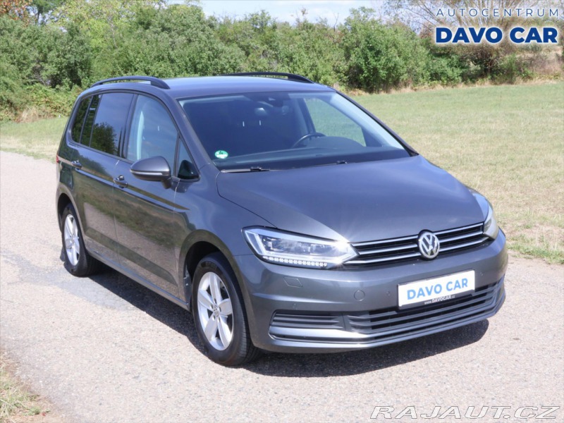 Volkswagen Touran 2,0 TDI 110kW DSG LED 1.M