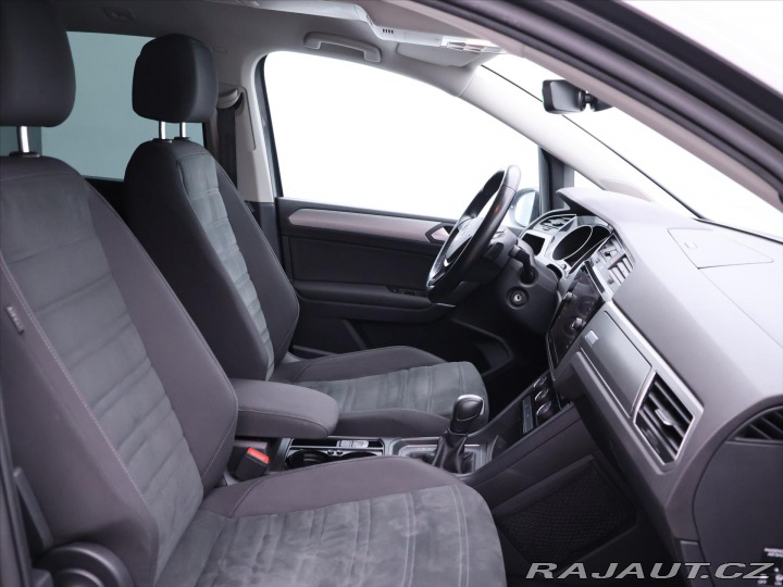 Volkswagen Touran 2,0 TDI 110kW DSG LED 1.M 2019