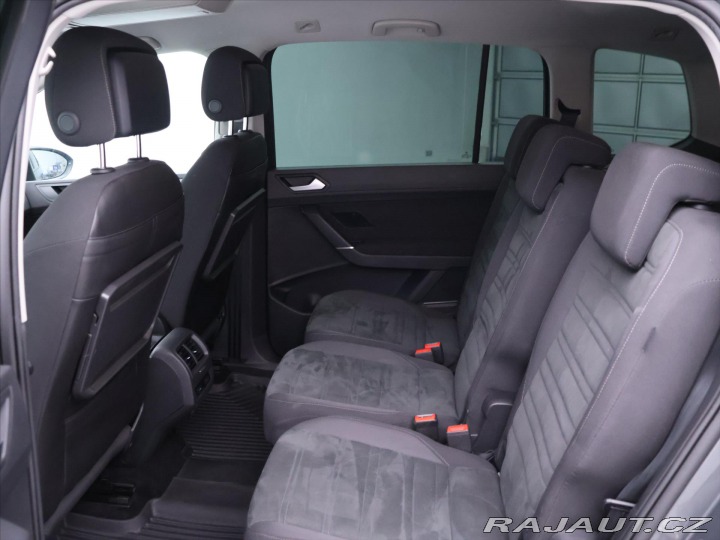 Volkswagen Touran 2,0 TDI 110kW DSG LED 1.M 2019
