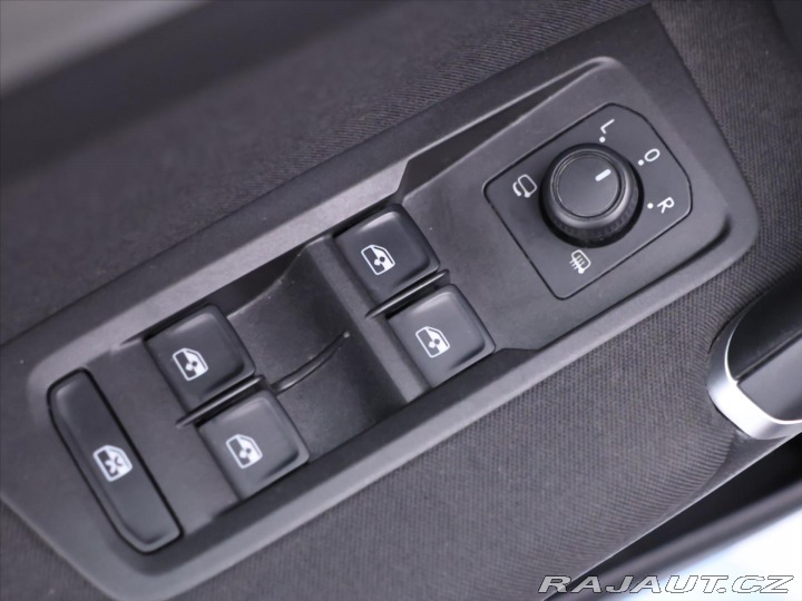 Volkswagen Touran 2,0 TDI 110kW DSG LED 1.M 2019