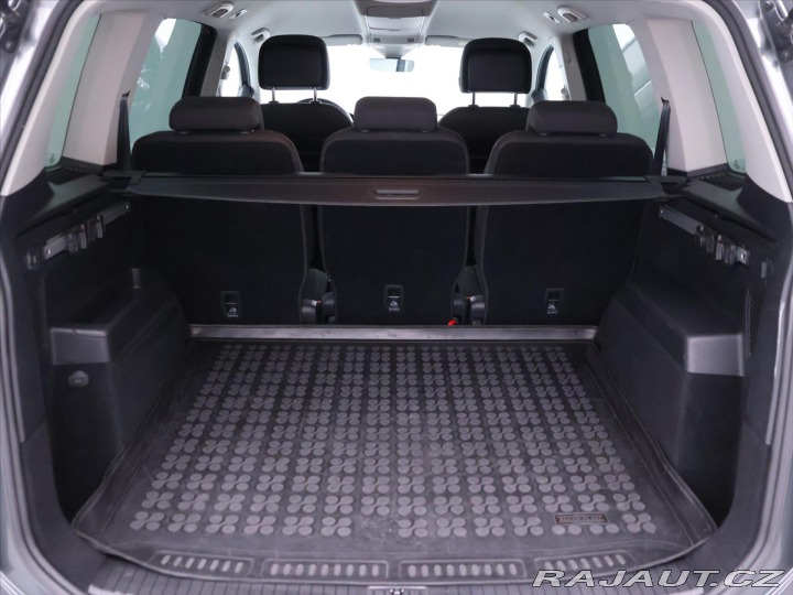 Volkswagen Touran 2,0 TDI 110kW DSG LED 1.M 2019