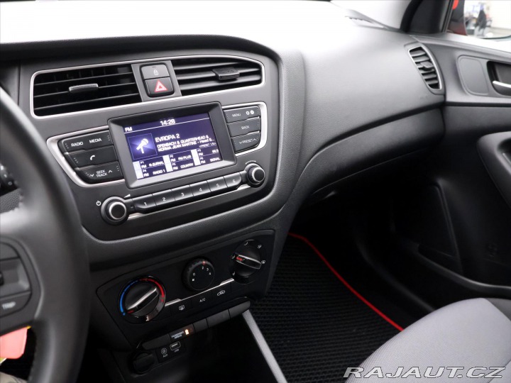 Hyundai i20 1,3 i 55kW Family+ CZ 1.m 2019
