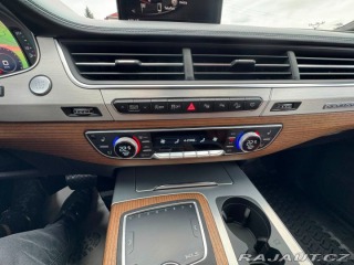Audi Q7 3,0   TDI Quattrro S-Line 1800