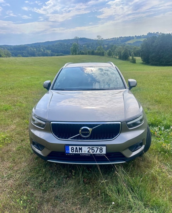 Volvo XC40 2,0   B4 AWD benzin