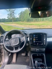 Volvo XC40 2,0   B4 AWD benzin 2021