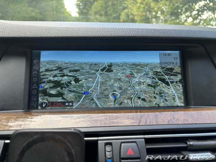 BMW 5 525d Individua nový motor 2012