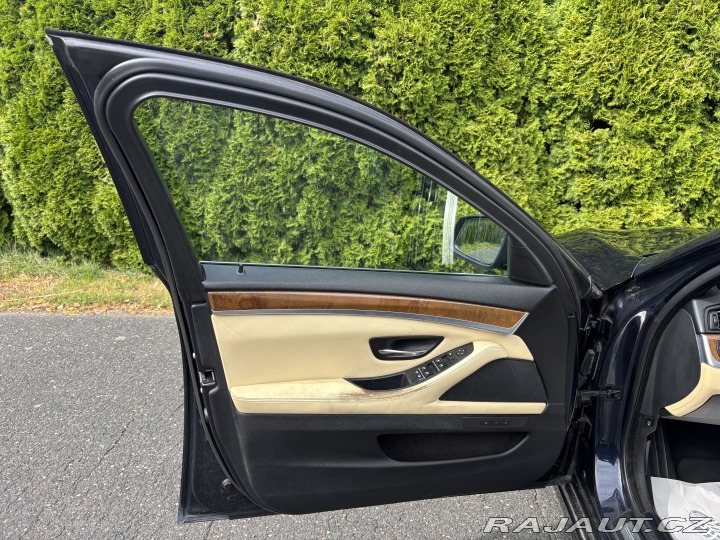 BMW 5 525d Individua nový motor 2012