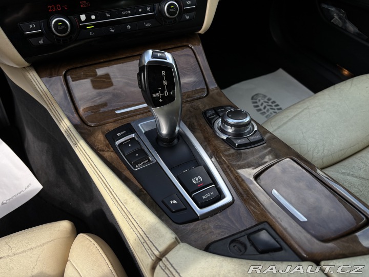 BMW 5 525d Individua nový motor 2012