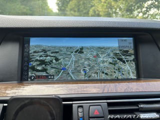 BMW 5 525d Individua nový motor 2012