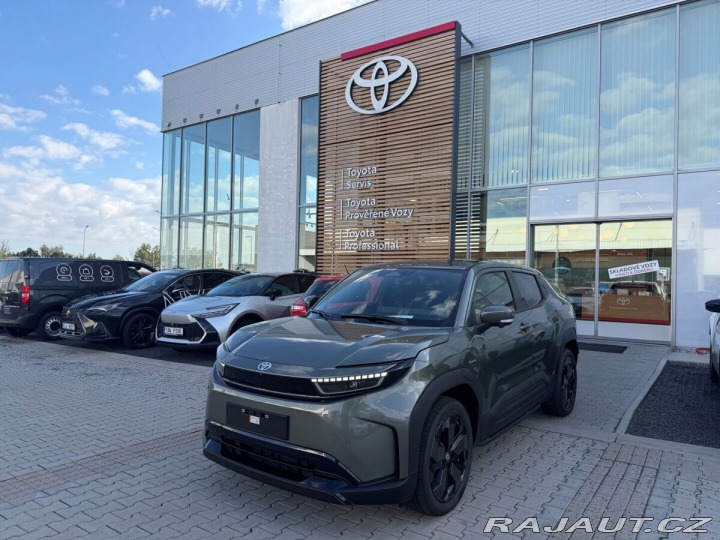 Toyota Urban Cruiser  1800
