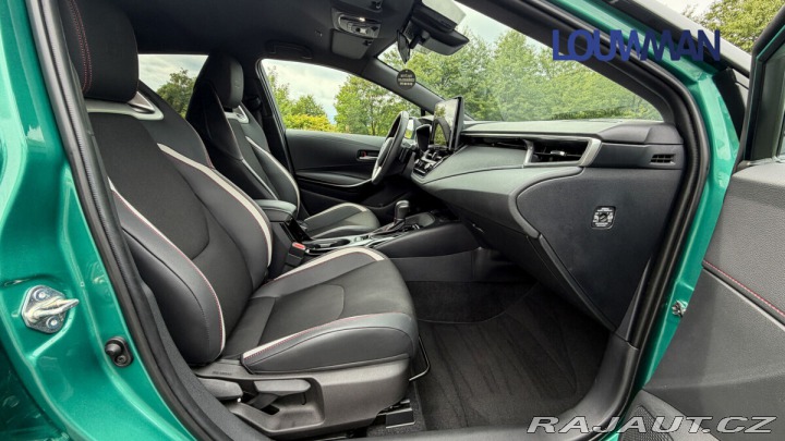 Toyota Corolla 2.0L HEV CVT GR SPORT 2026