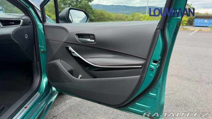 Toyota Corolla 2.0L HEV CVT GR SPORT 2026