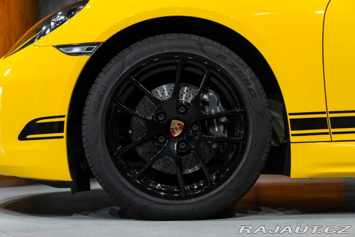 Porsche Cayman 2022