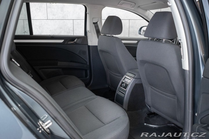 Škoda Superb 2.0 TDI DSG AMBITION BUSI 2015