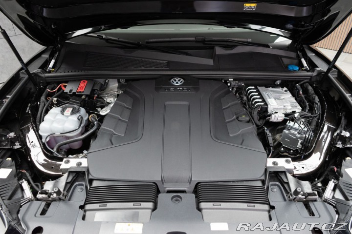 Volkswagen Touareg 3.0 TDI 210kW EXCLUSIVE*Č 2024